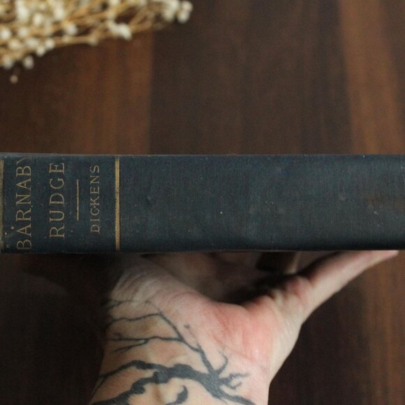 Vintage Book, "Barnaby Rudge", Charles Dickens, Oxford Edition - Picture 5 of 10